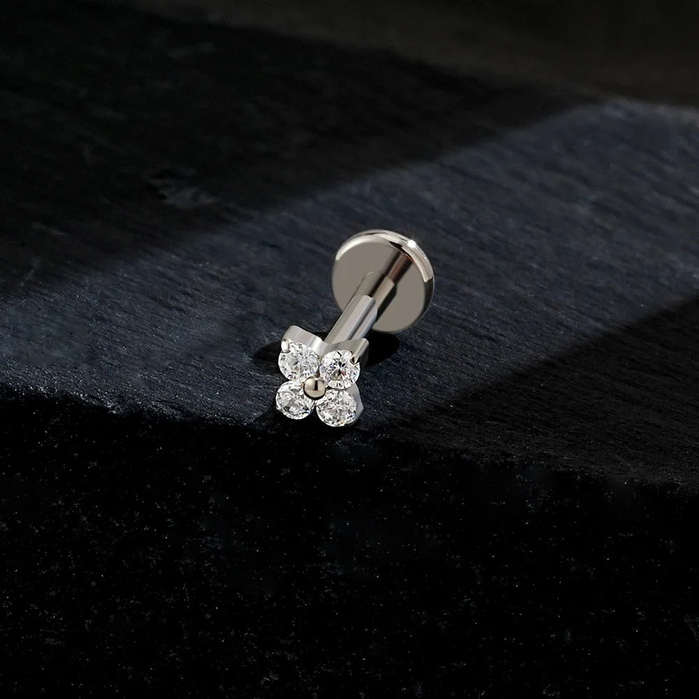 Right Grand ASTM F136 Titanium Flower CZ Cartilage Earring 16G Four Leaf Helix Tragus Stud Flat Back Labret Piercing Jewelry