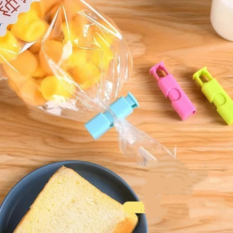 12Pcs Bag Sealing Clips,Moisture-Proof Spring Clips Suitable for Plastic and Snack Bags,Multifunctional Organizer for Storage